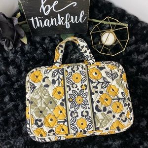 NWOT Vera Bradley Hanging Travel Bag